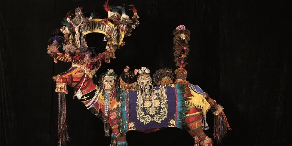 Benoît Huot, Cerf de Saint-Hubert, 2012, Technique mixte, 210 x 210 x 60 cm